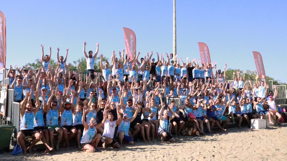 15 Jahre Beach-Academy Jubelnde Teilnehmer Beach-Arena